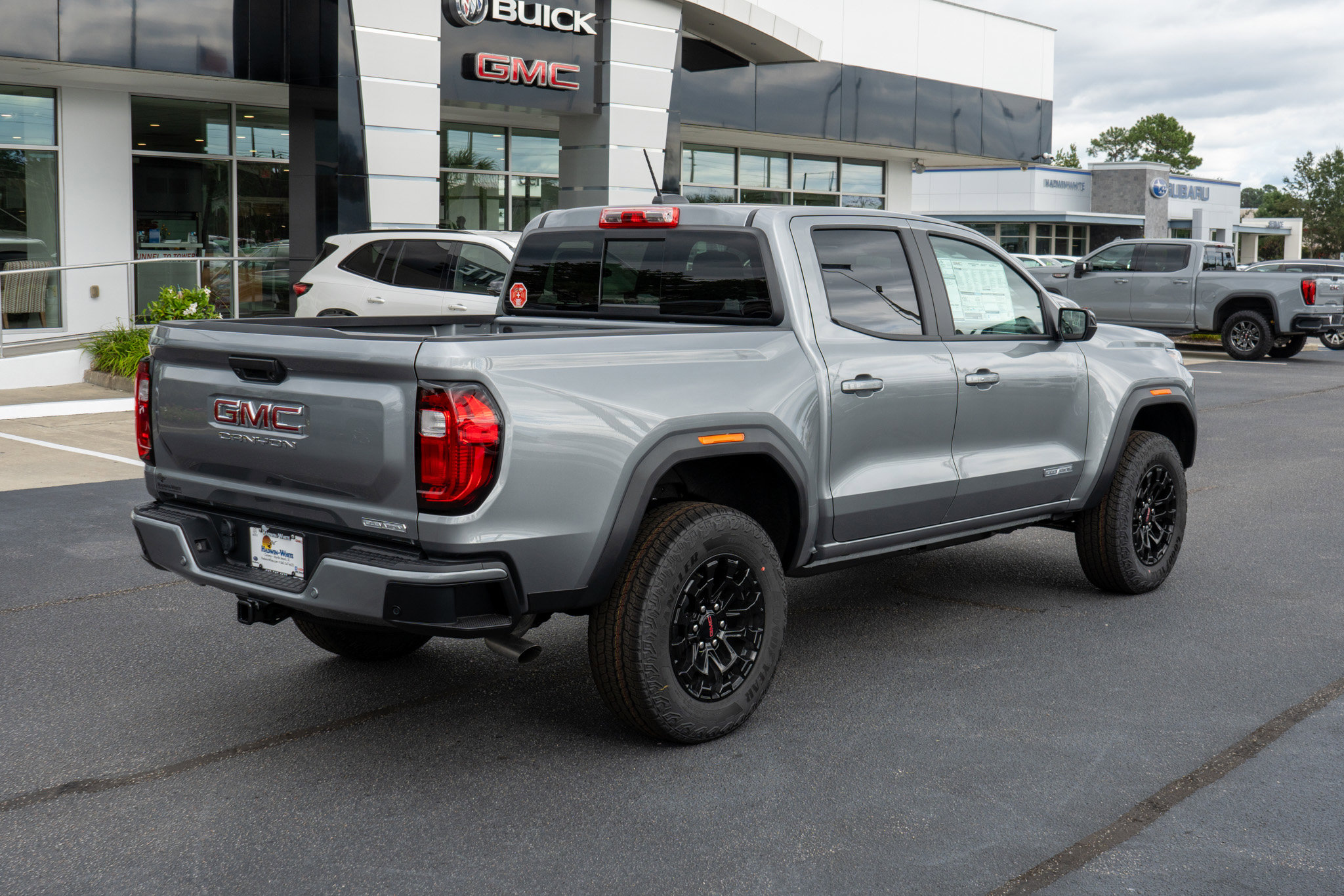 New 2026 GMC Canyon Elevation w/ Convenience Package image 3