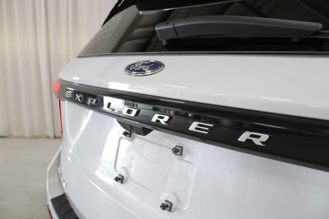 Used 2025 Ford Explorer Active w/ Active Comfort Package AWD/4WD image 34