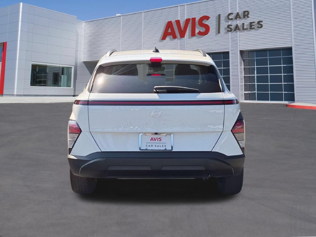 Used 2025 Hyundai Kona SEL FWD image 7