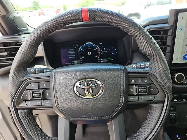 Used 2025 Toyota Sequoia TRD Pro AWD/4WD image 16