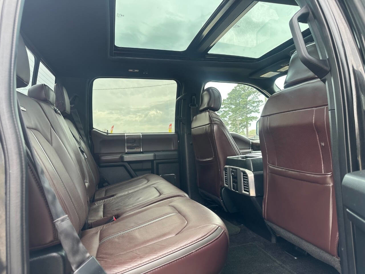 Used 2015 Ford F150 Platinum image 30