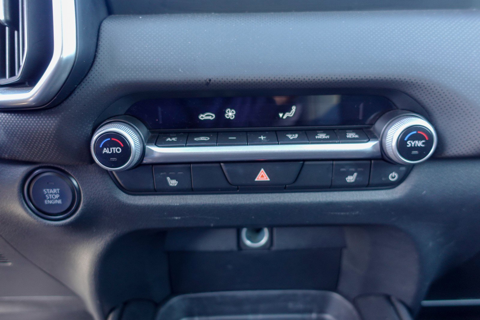 Certified 2025 MAZDA CX-50 AWD 2.5 S w/ Premium Package image 19