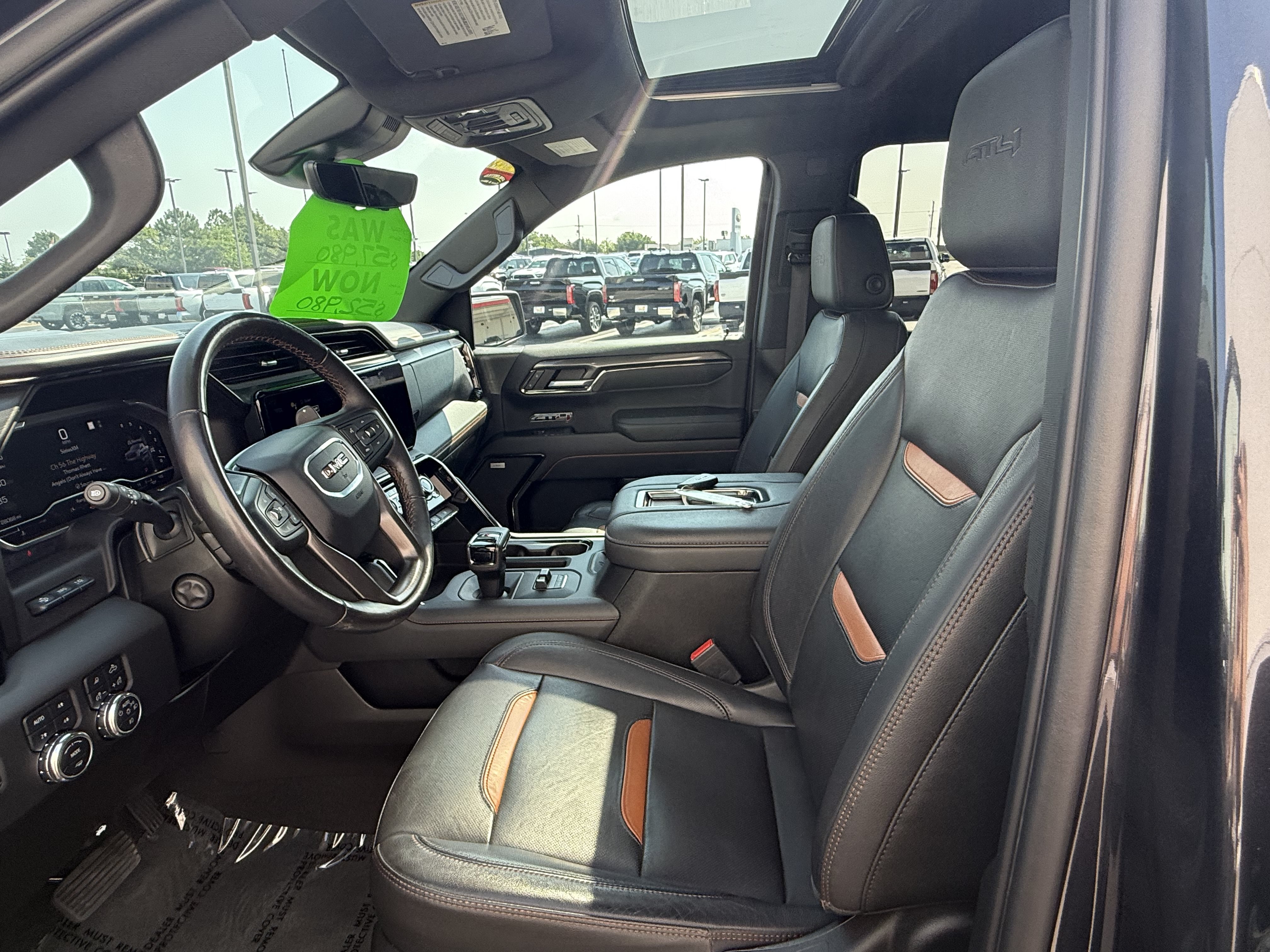 Used 2022 GMC Sierra 1500 AT4 w/ AT4 Premium Package AWD/4WD image 15