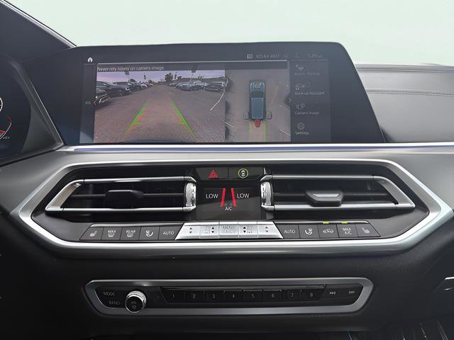 Used 2019 BMW X5 xDrive50i w/ Parking Assistance Package AWD/4WD image 12