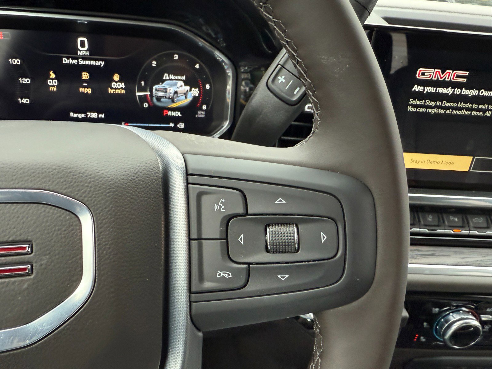 New 2026 GMC Sierra 2500 SLT w/ Max Trailering Package image 29