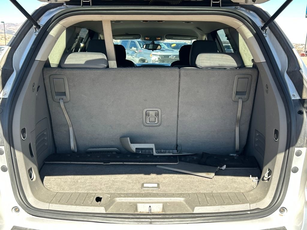 Used 2014 Chevrolet Traverse LS image 5