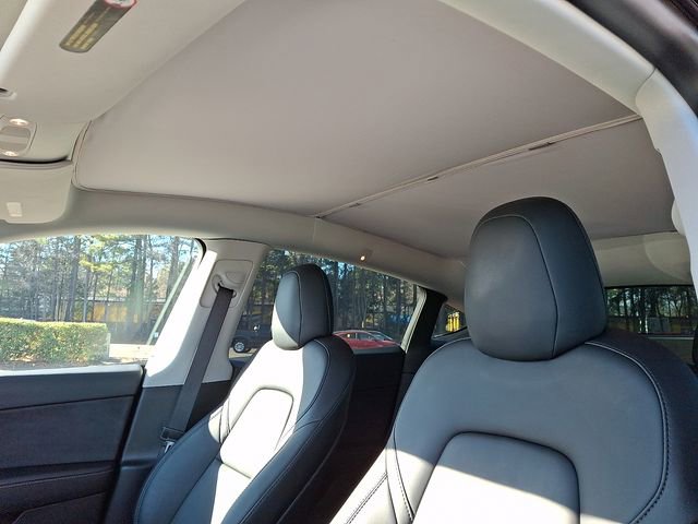 Used 2022 Tesla Model Y Long Range image 17