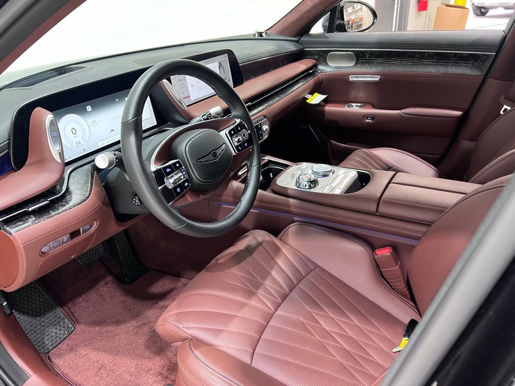 Used 2025 Genesis G90 3.5T image 24
