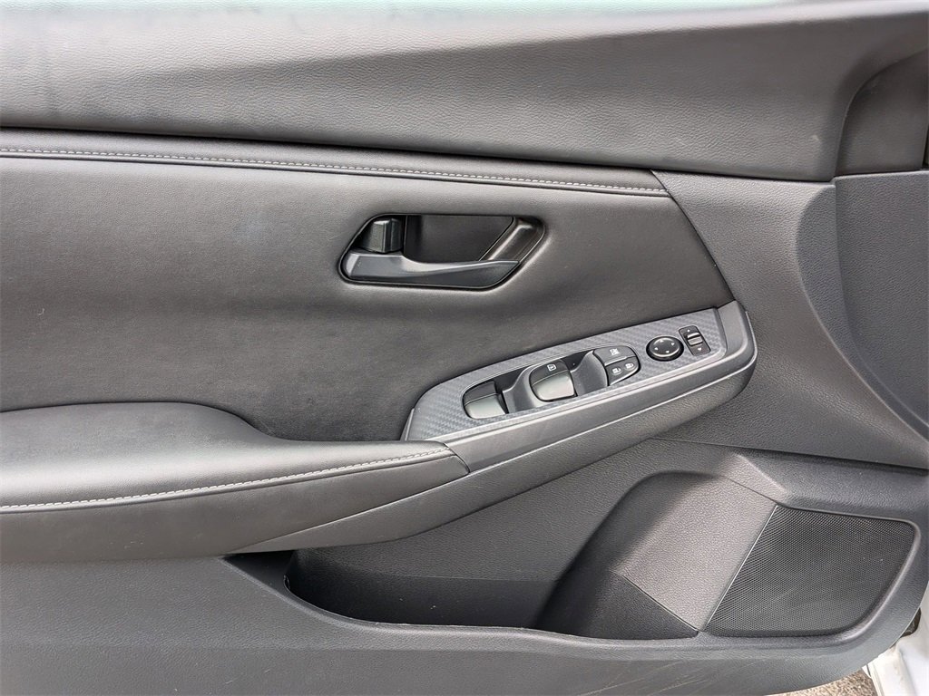 Used 2024 Nissan Sentra S image 9