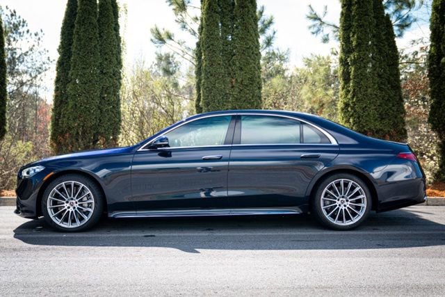 Used 2023 Mercedes-Benz S 500 4MATIC w/ AMG Line image 9