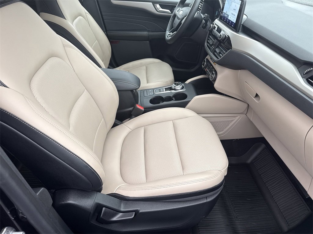 Used 2021 Ford Escape SEL w/ Class II Trailer Tow Package image 13