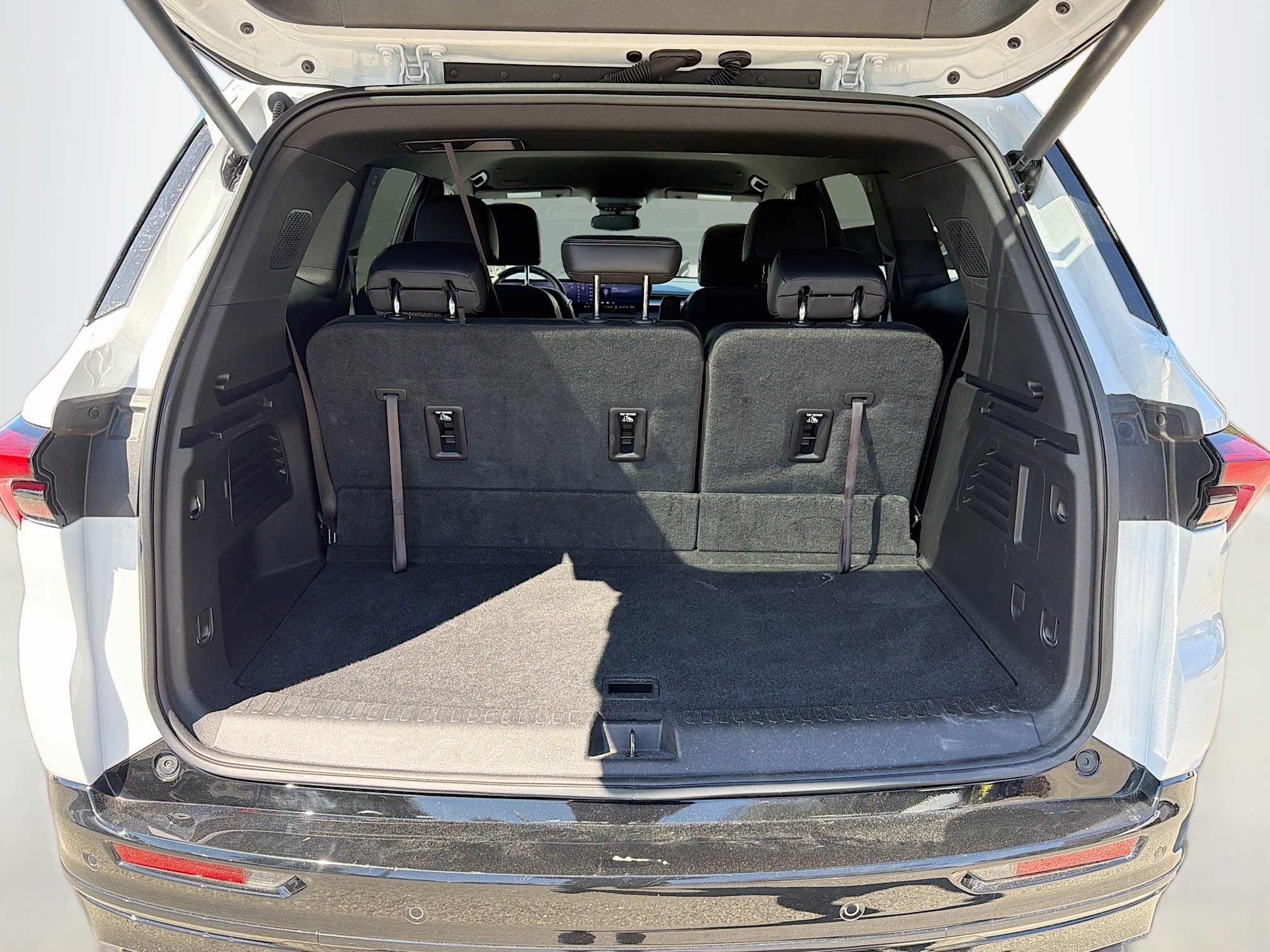 Used 2025 Buick Enclave Sport Touring image 12