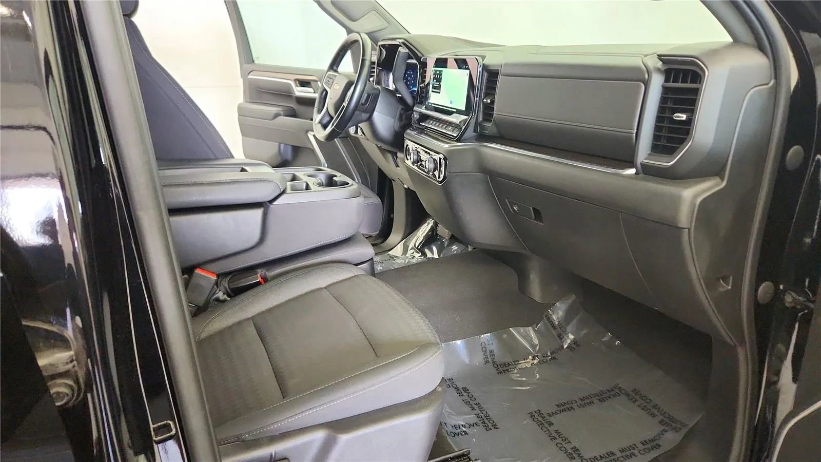 Used 2023 Chevrolet Silverado 1500 LT image 31