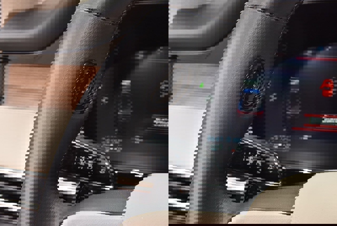 Certified 2025 Lincoln Corsair Reserve image 23