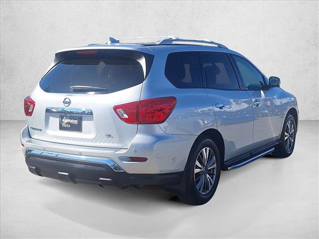 Used 2019 Nissan Pathfinder SL image 5