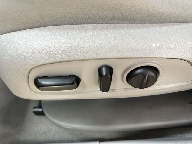 Used 2019 GMC Acadia SLT FWD image 15