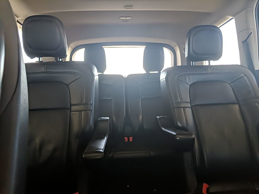 Used 2021 Lincoln Aviator Reserve w/ Equipment Group 201A image 28