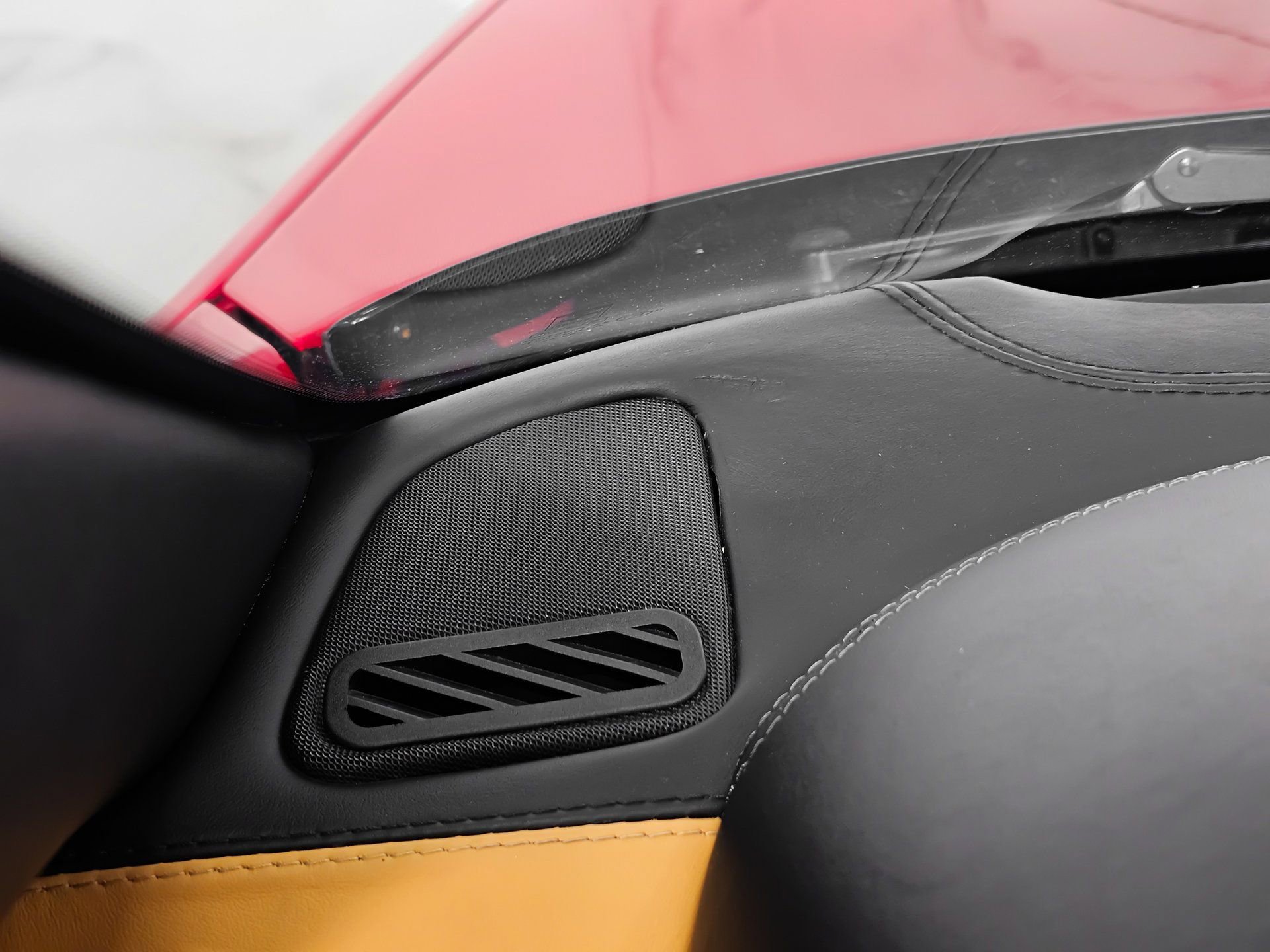 Used 2002 Ferrari 575M Maranello RWD image 60