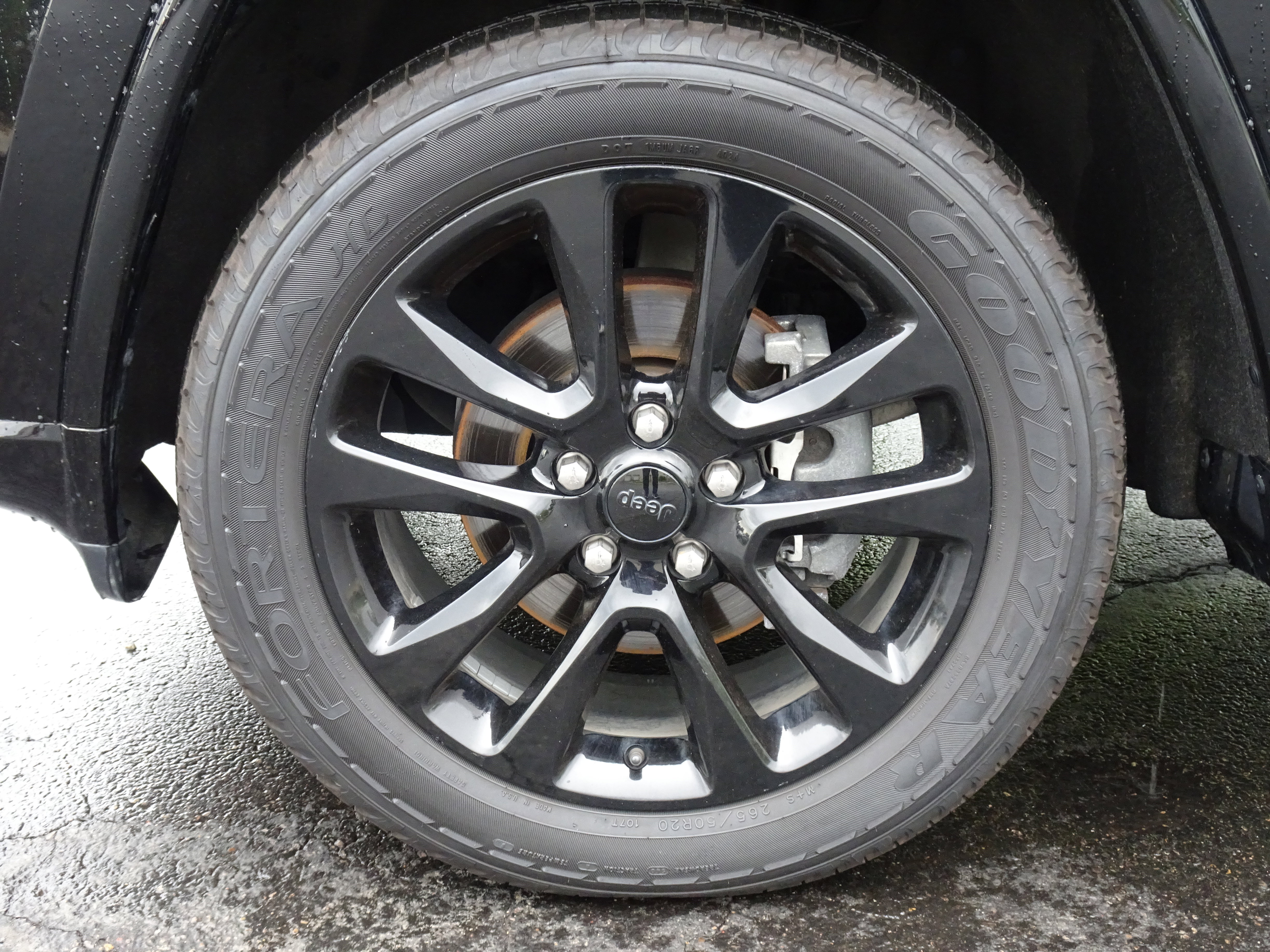 Used 2020 Jeep Grand Cherokee Altitude AWD/4WD image 9
