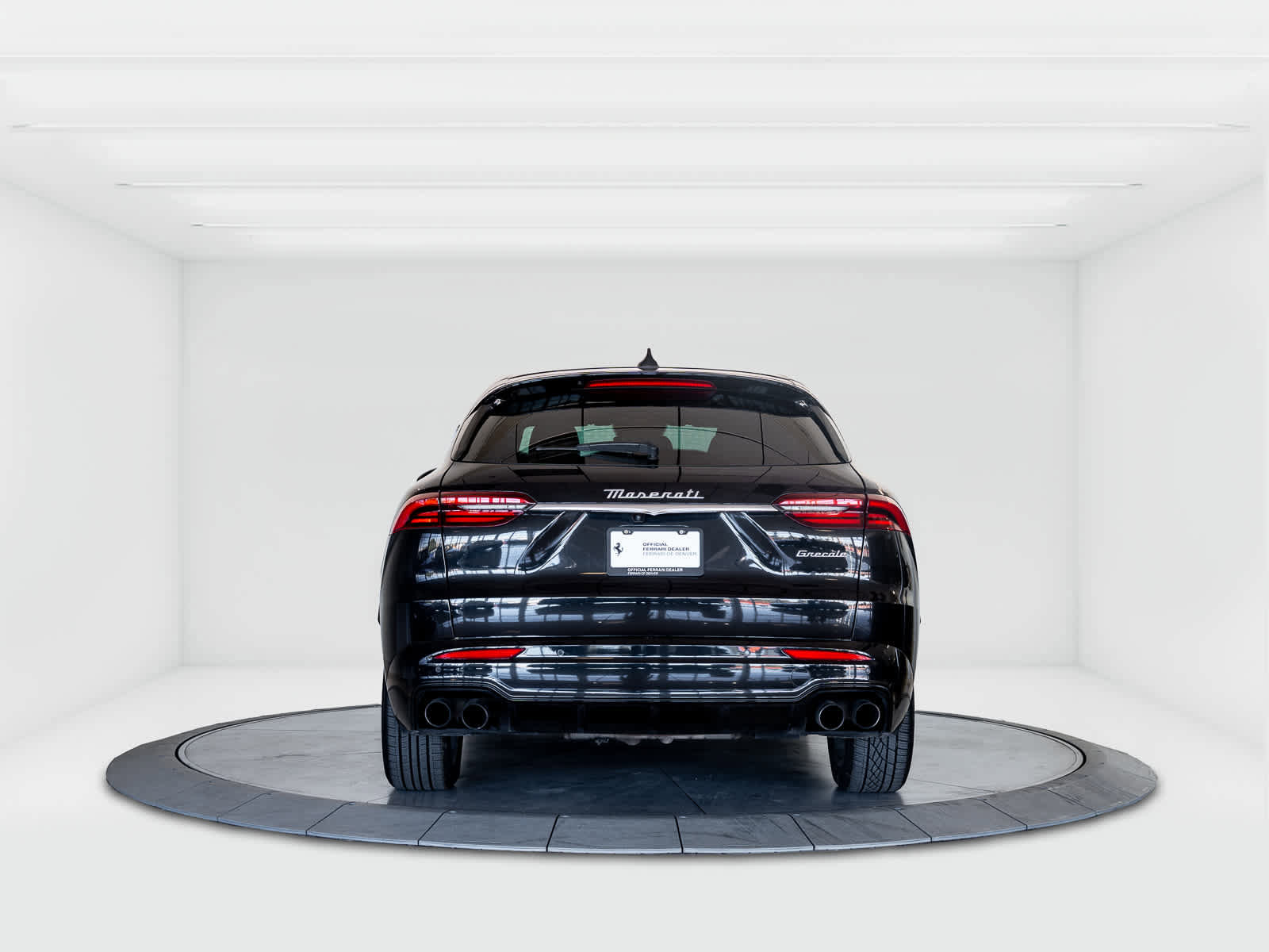 Used 2024 Maserati Grecale GT image 4