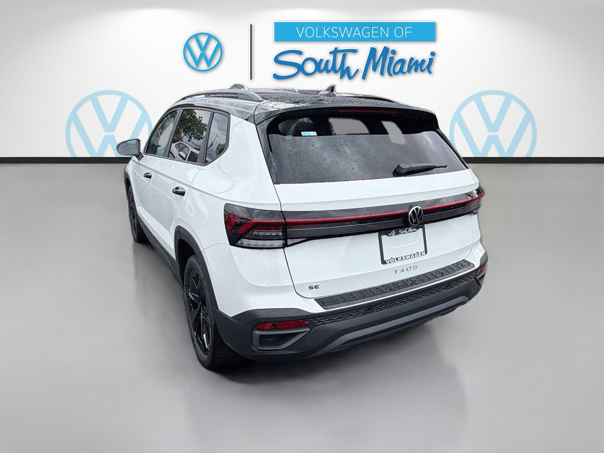 New 2026 Volkswagen Taos SE FWD image 5
