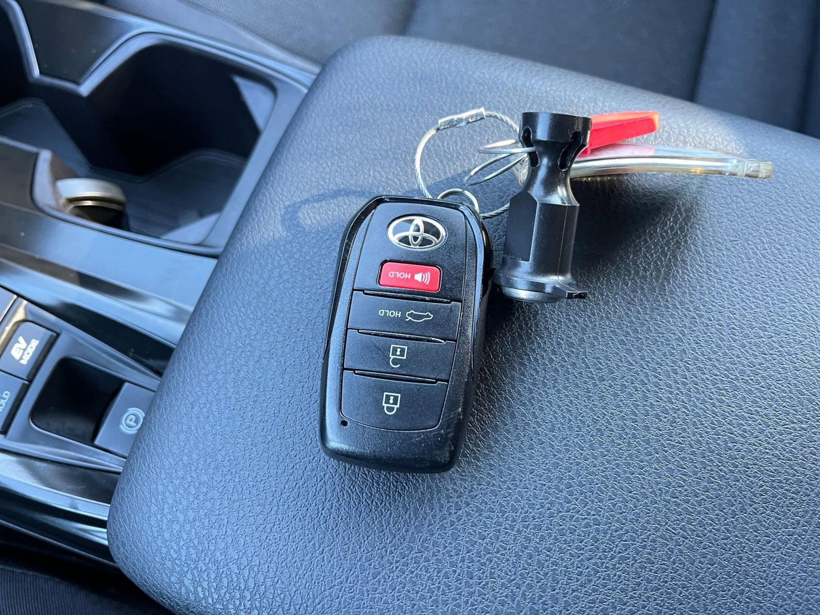 Used 2025 Toyota Camry LE image 22