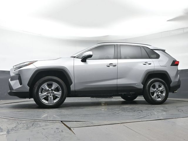 Certified 2025 Toyota RAV4 XLE AWD/4WD image 31