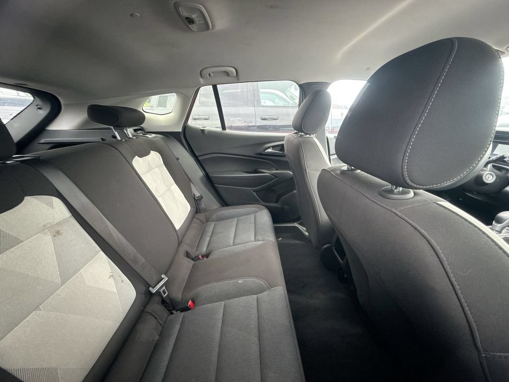 Used 2024 Chevrolet Trax LS FWD image 9