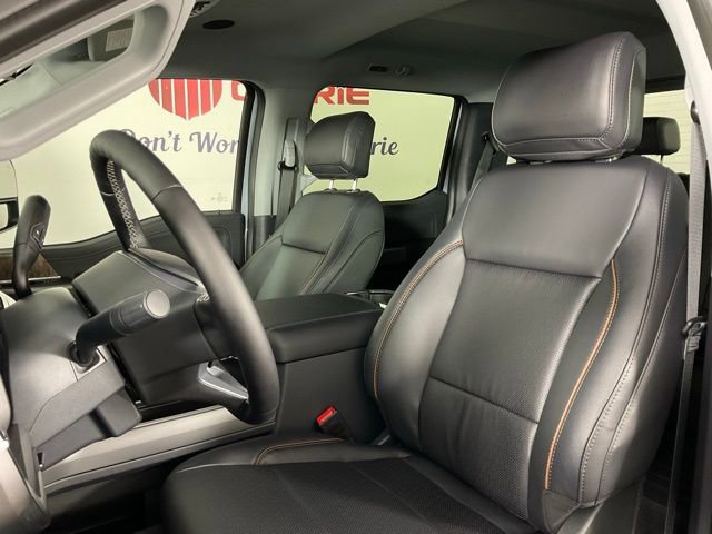 New 2026 Ford F250 Lariat w/ Black Appearance Package image 14