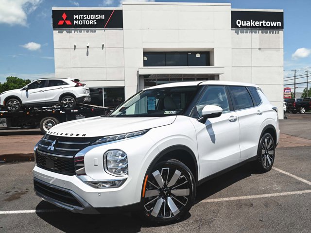 New 2025 Mitsubishi Outlander SE video 1