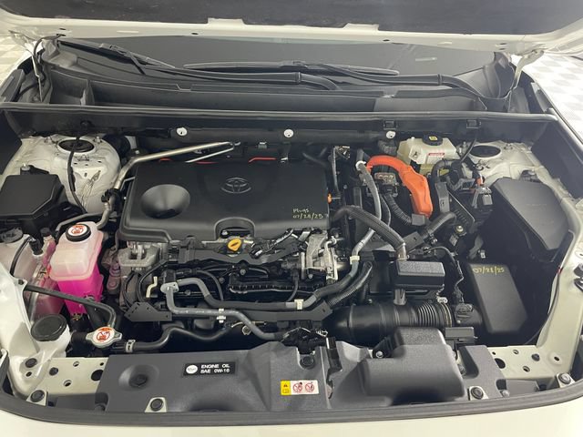 Used 2021 Toyota RAV4 Limited AWD/4WD image 23