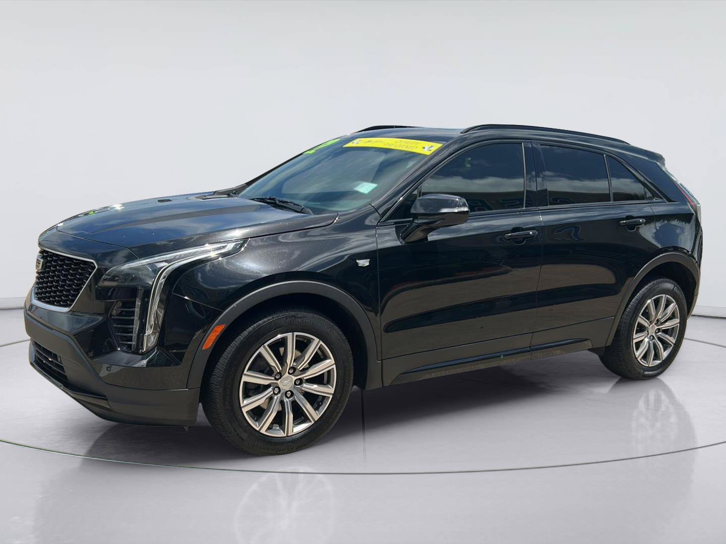 Used 2022 Cadillac XT4 Sport w/ Comfort Package AWD/4WD image 3