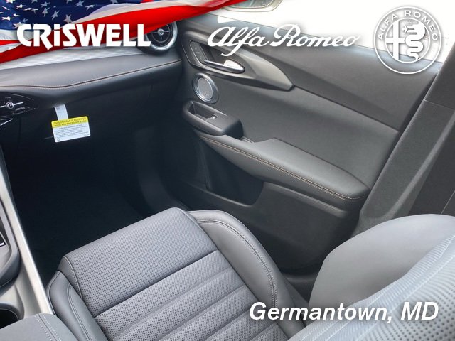 New 2025 Alfa Romeo Tonale w/ Premium Package image 45