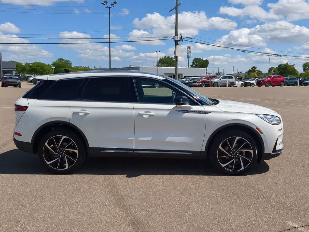 Used 2024 Lincoln Corsair Reserve w/ Equipment Group 201A AWD/4WD image 7