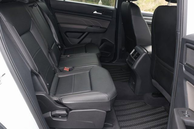 Certified 2023 Volkswagen Atlas Cross Sport SE image 17