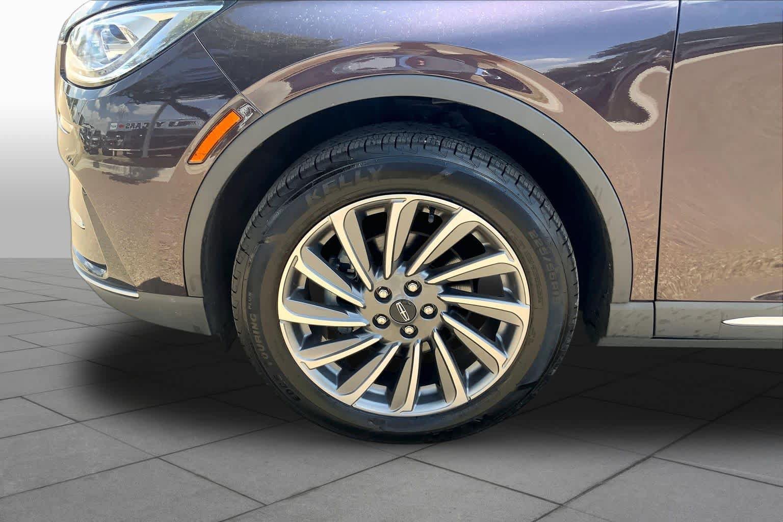 Certified 2023 Lincoln Corsair Reserve AWD/4WD image 11