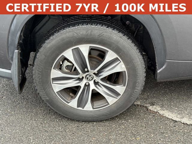 Used 2022 Toyota Highlander XLE image 7