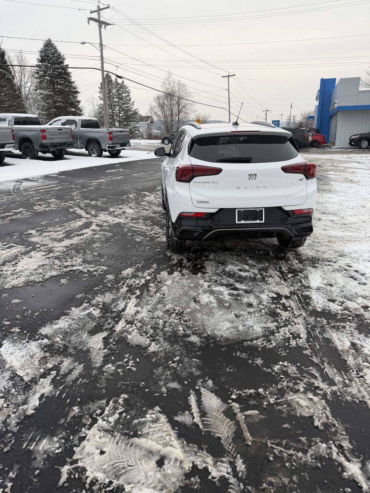 Used 2024 Buick Encore GX Sport Touring w/ Comfort Package image 4