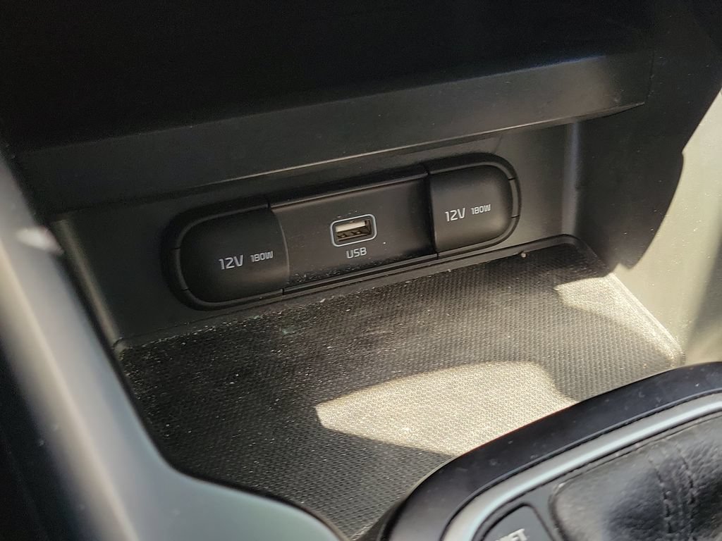 Used 2020 Kia Soul S FWD image 27