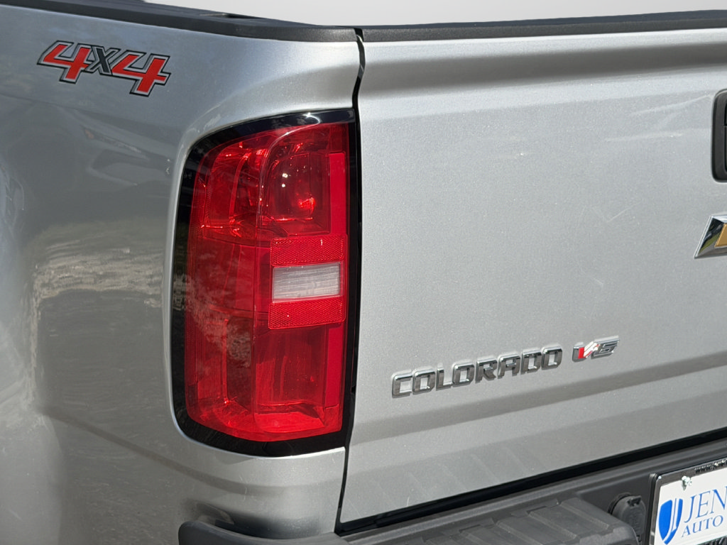 Used 2018 Chevrolet Colorado W/T w/ WT Convenience Package AWD/4WD image 18
