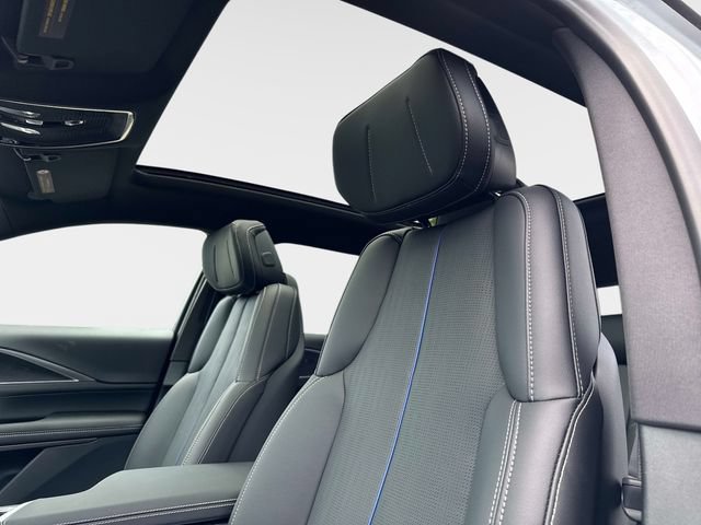 New 2026 Cadillac Lyriq Sport AWD/4WD image 18
