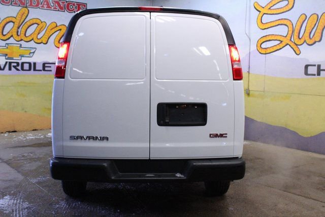 Used 2023 GMC Savana 2500 Extended w/ Driver Convenience Package image 6