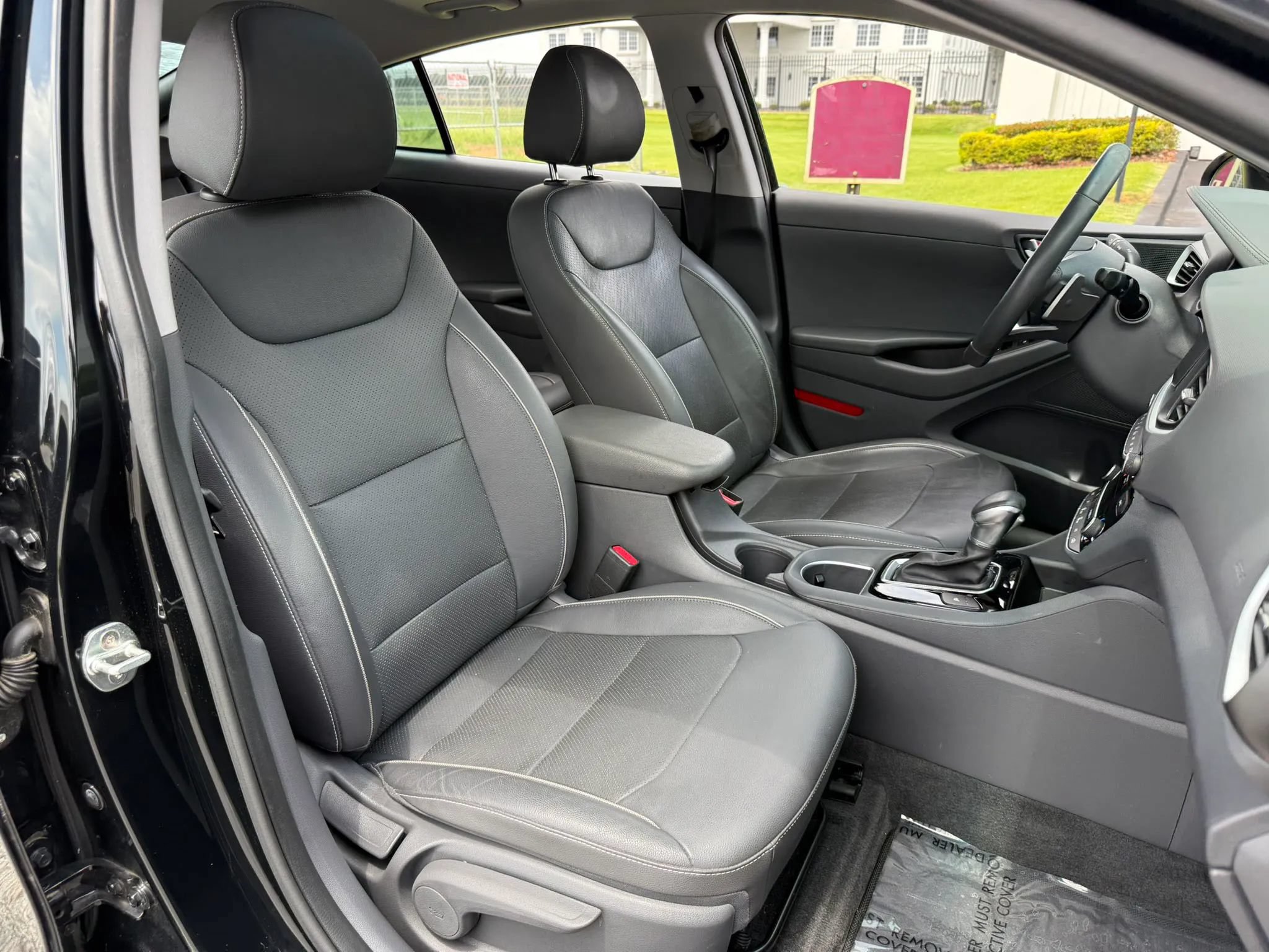 Used 2019 Hyundai Ioniq Limited w/ Ultimate Package 02 FWD image 28