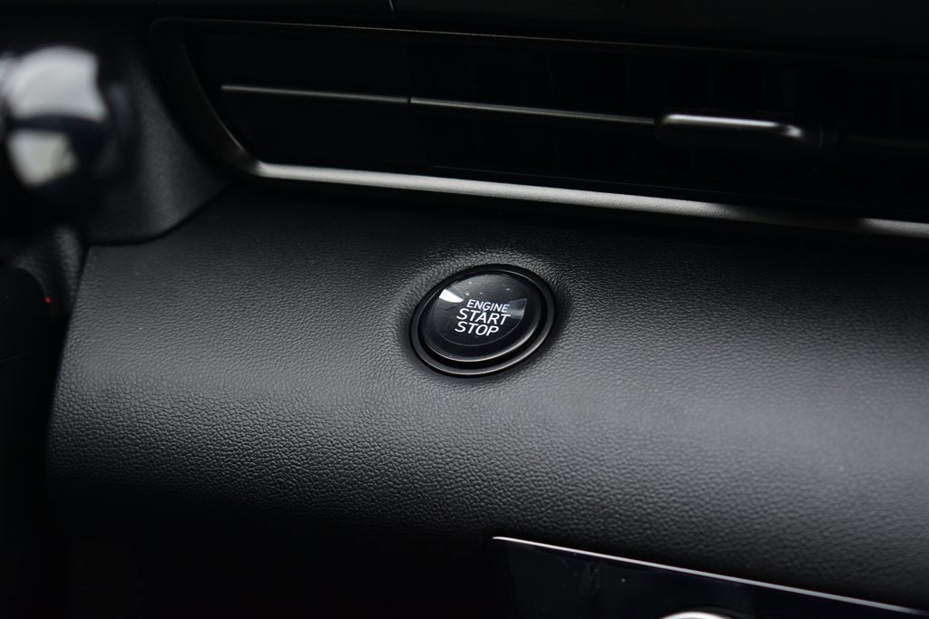 New 2025 Hyundai Elantra Sport image 32