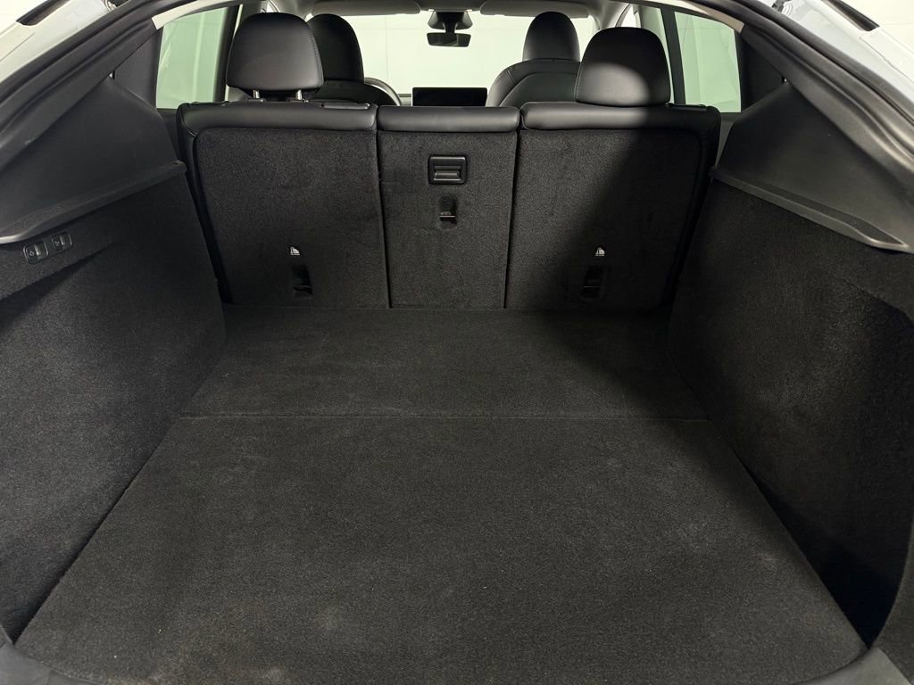Used 2024 Tesla Model Y Long Range image 27