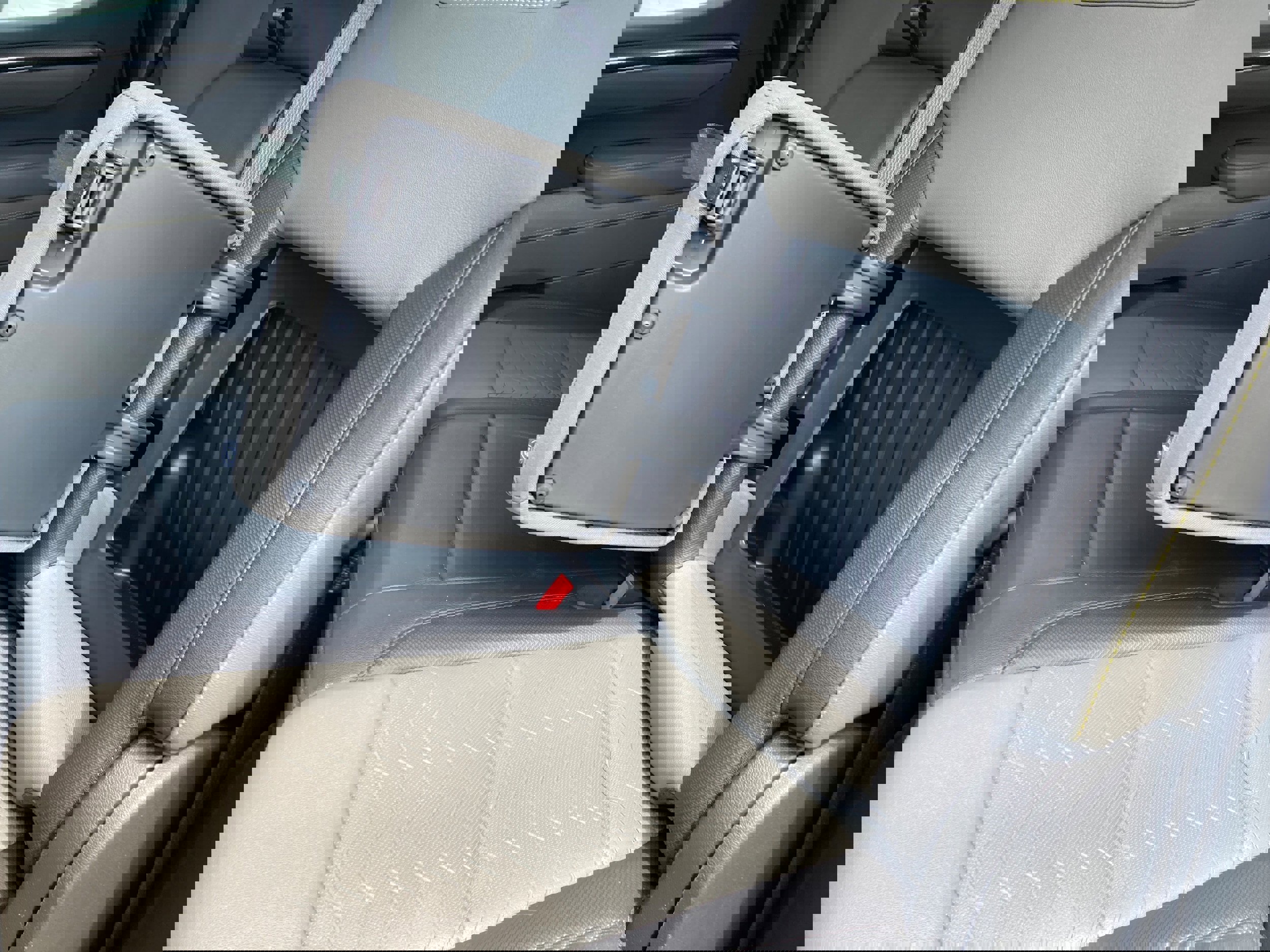 Used 2022 Chevrolet Silverado 1500 ZR2 w/ Technology Package image 13