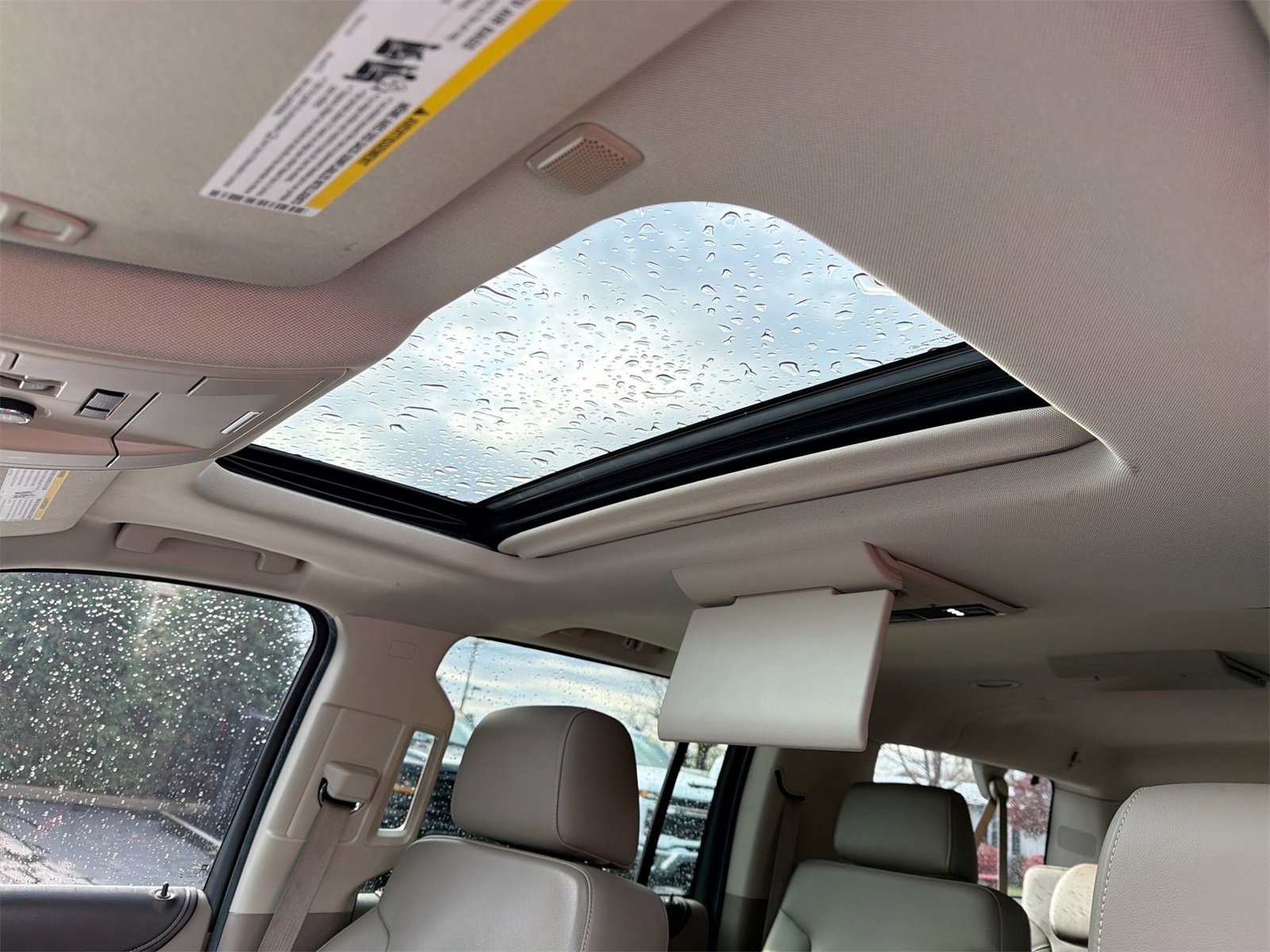 Used 2016 Chevrolet Suburban LTZ image 18