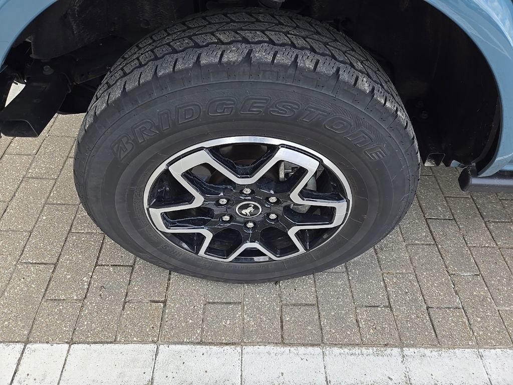 Used 2023 Ford Bronco Outer Banks AWD/4WD image 9