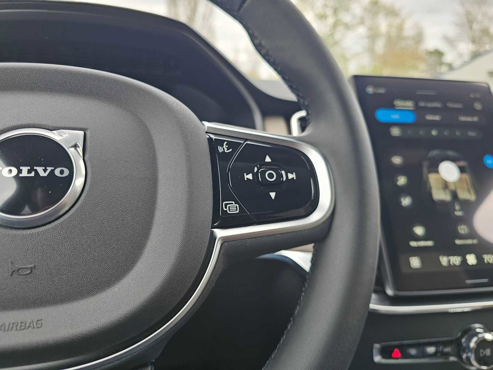 New 2026 Volvo XC90 B5 Plus w/ Protection Package AWD/4WD image 32