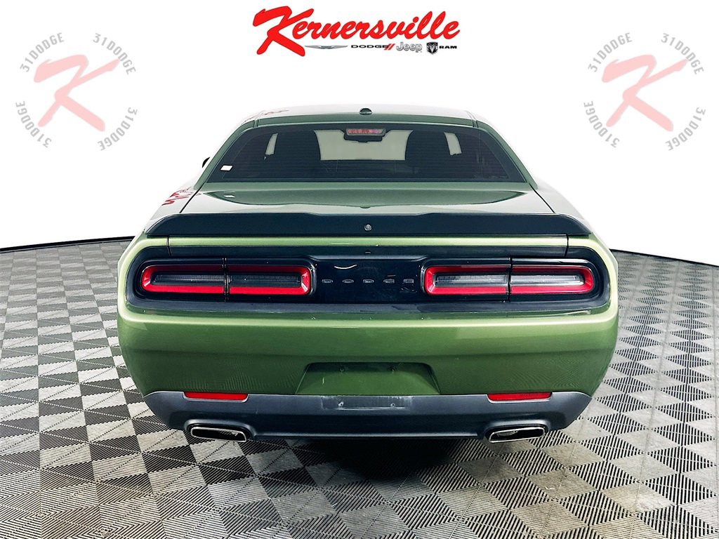 Used 2022 Dodge Challenger SXT w/ Blacktop Package image 6